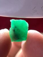 Discover the Beauty of Swat Emeralds: A Natural 5.35ct Emerald Crystal - Image 7