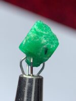 2.52ct Swat Emerald Crystal – Compact, Natural Beauty in Green - Image 7
