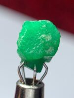 2.52ct Swat Emerald Crystal – Compact, Natural Beauty in Green - Image 8