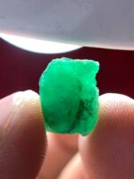 Discover the Beauty of Swat Emeralds: A Natural 5.35ct Emerald Crystal - Image 10