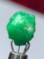 2.52ct Swat Emerald Crystal – Compact, Natural Beauty in Green - Image 10