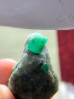 Swat Emerald Crystal Specimen: 68.60 ct Untreated Collector's Stone - Image 2