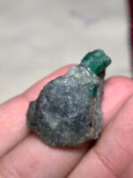 Swat Emerald Crystal Specimen: 68.60 ct Untreated Collector's Stone - Image 3