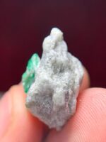 24.35ct Swat Emerald Specimen – Natural Untreated Green Crystal (21.61×18.04×11.16 mm) - Image 4