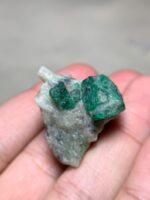 92ct Swat Emerald Specimen  Untreated Natural Crystal (35.12 x 28.07 x 23.47 mm) - Image 3