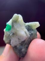 92ct Swat Emerald Specimen  Untreated Natural Crystal (35.12 x 28.07 x 23.47 mm) - Image 9