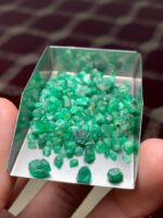 46.55 ct Swat Emerald Rough Lot: Greater Volume, Broader Possibilities - Image 2