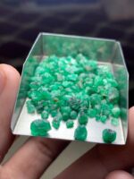 46.55 ct Swat Emerald Rough Lot: Greater Volume, Broader Possibilities - Image 4