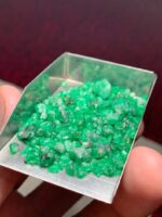 Bulk Gem Highlight: 42.39 ct Swat Emerald Rough Lot - Image 9