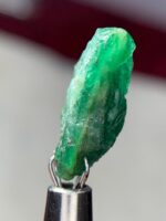 6.885 ct Swat Emerald Crystal – A Bold Green Gem with Natural Charm - Image 10
