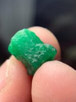7.04 ct Swat Emerald Crystal – Nature’s Geometric Green - Image 11