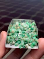 Emerald Rough Lot from Swat Valley  120.07 Carats of Natural Beauty - Image 10