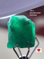 4.37 ct Swat Emerald Crystal – Compact Beauty with Natural Elegance