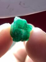 Wide ane Refined: 4.06-Carat Emerald Crystal from Swat Valley - Image 6