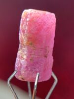 Discovering the Potential of a 5.450ct African Ruby Crystal: 11.98 x 6.41 x 5.49mm - Image 6