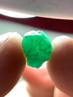 2.80 ct Natural Emerald Crystal from Swat – Raw, Untreated & Radiant - Image 9