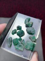 Swat’s Natural Gem: 31.05ct Emerald Rough Lot - Image 3