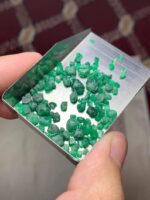 28.85 Carat Rough Emerald from Swat: A Glimpse of Natural Brilliance - Image 3