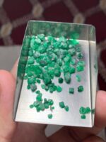 28.85 Carat Rough Emerald from Swat: A Glimpse of Natural Brilliance - Image 6