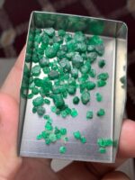 28.85 Carat Rough Emerald from Swat: A Glimpse of Natural Brilliance - Image 7