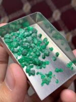 28.85 Carat Rough Emerald from Swat: A Glimpse of Natural Brilliance - Image 8