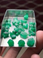 Exploring Swat Emeralds: 43.20 Carat Rough Lot - Image 11