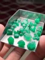 Exploring Swat Emeralds: 43.20 Carat Rough Lot - Image 12