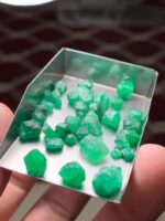 Exploring Swat Emeralds: 43.20 Carat Rough Lot - Image 8