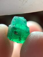 Natural Brilliance: 3.86 Carat Emerald Crystal from Swat Valley, Pakistan - Image 10