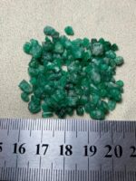 Discovering the Beauty of a 55.30 ct Emerald Rough - Image 14