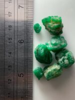 75.77ct Rough Emerald Lot: Chunky Natural Crystals in Rich Green (16x13x11mm Avg) - Image 9