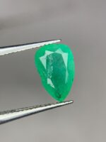 1.62ct Pear-Shaped Panjshir Emerald – A Rare Drop of Natural Elegance - Image 4