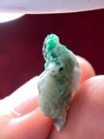 Majestic 19.00ct Swat Emerald Specimen – A Natural Treasure - Image 2