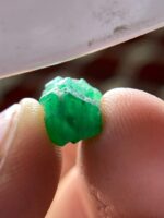 4.85 ct Swat Emerald Crystal – A Rare Gem from Pakistan - Image 3