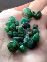 71.59ct Swat Rough Emerald Lot: Bold, Untreated Crystals in Rich Green (13x14x9mm Avg) - Image 4