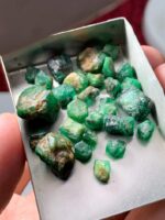 71.59ct Swat Rough Emerald Lot: Bold, Untreated Crystals in Rich Green (13x14x9mm Avg) - Image 6