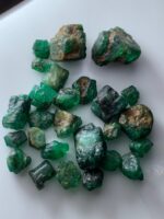 71.59ct Swat Rough Emerald Lot: Bold, Untreated Crystals in Rich Green (13x14x9mm Avg) - Image 7
