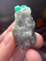 72.80 ct Swat Emerald Specimen – Broad and Graceful Natural Crystal - Image 7