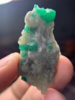 72.80 ct Swat Emerald Specimen – Broad and Graceful Natural Crystal - Image 9