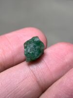 Pure from the Peaks: 5.15ct Swat Emerald Crystal in Natural Green Glory - Image 3
