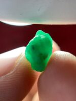 Discover Natural Beauty: 3.45ct Emerald Crystal from Swat Valley - Image 8