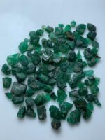 94.10 Carat Rough Emerald Lot – Small-Size Natural Stones (10x7x3mm) - Image 9
