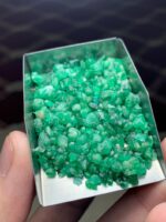 Exceptional Swat Emeralds: 77.90-Carat Rough Lot - Image 11