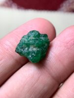 A Majestic Gem — The 9.47-Carat Swat Emerald Crystal - Image 6