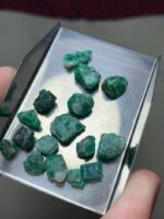 Swat Valley Emeralds: Stunning 33.45 Carat Lot of Raw Gems - Image 4