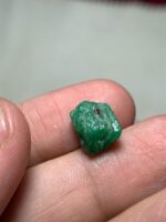 6.21ct Swat Emerald Crystal – Natural Green Elegance from Pakistan - Image 2