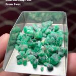 Vibrant 52.25ct Swat Emerald Rough Lot