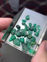 The Glow of the Mountains: 39.09 ct Swat Emerald Rough Lot - Image 6