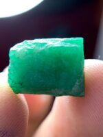 Untamed Elegance: 13.45ct Swat Emerald Crystal with Vivid Natural Color - Image 3