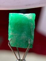 Untamed Elegance: 13.45ct Swat Emerald Crystal with Vivid Natural Color - Image 4